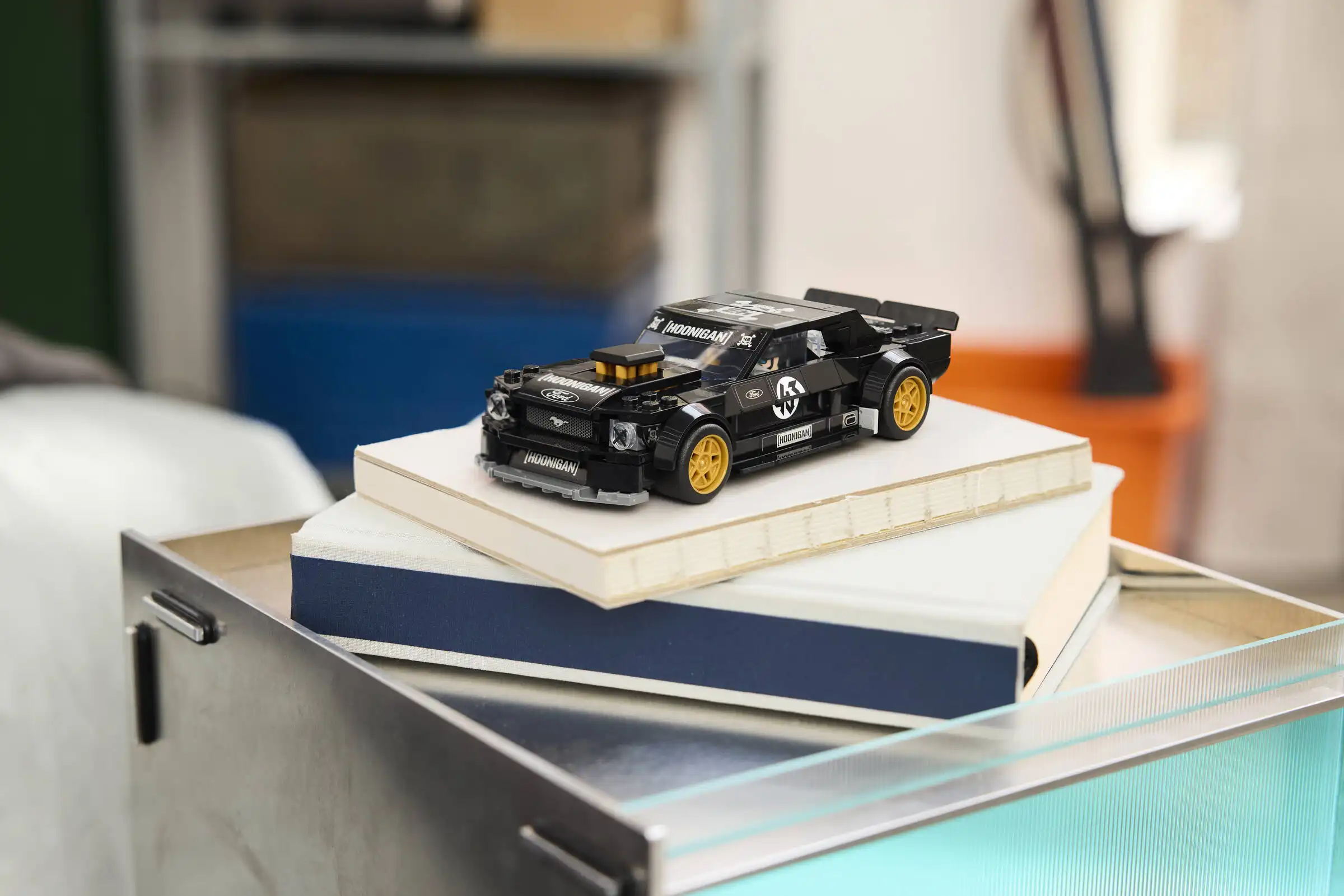 Zdjecie zestawu LEGO 77262 Speed Champions 65 Ford Mustang Hoonicorn V1 Kena Blocka 4