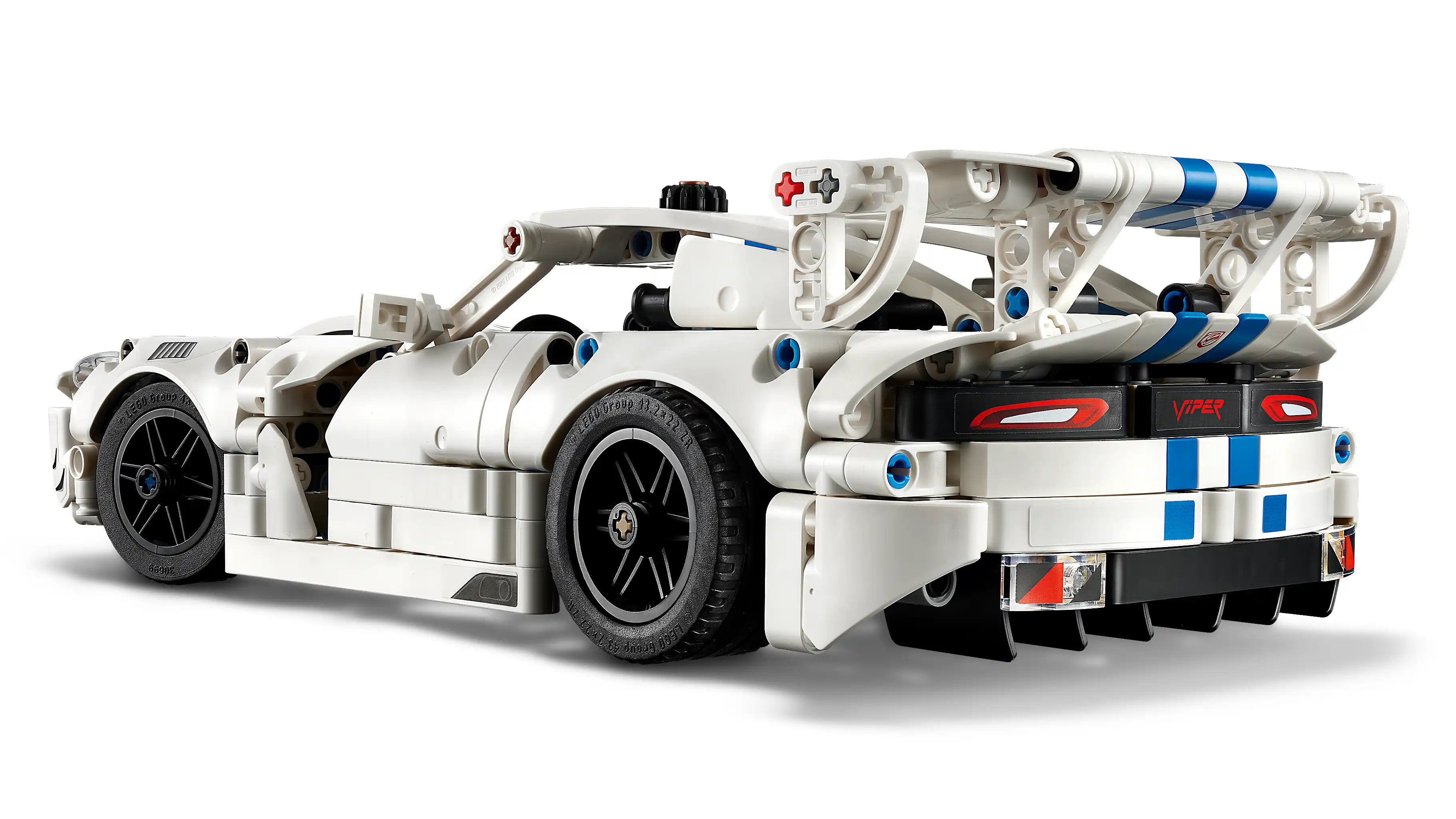 Zdjecie zestawu LEGO 42234 Technic Samochód sportowy Dodge Viper GTS-R 4