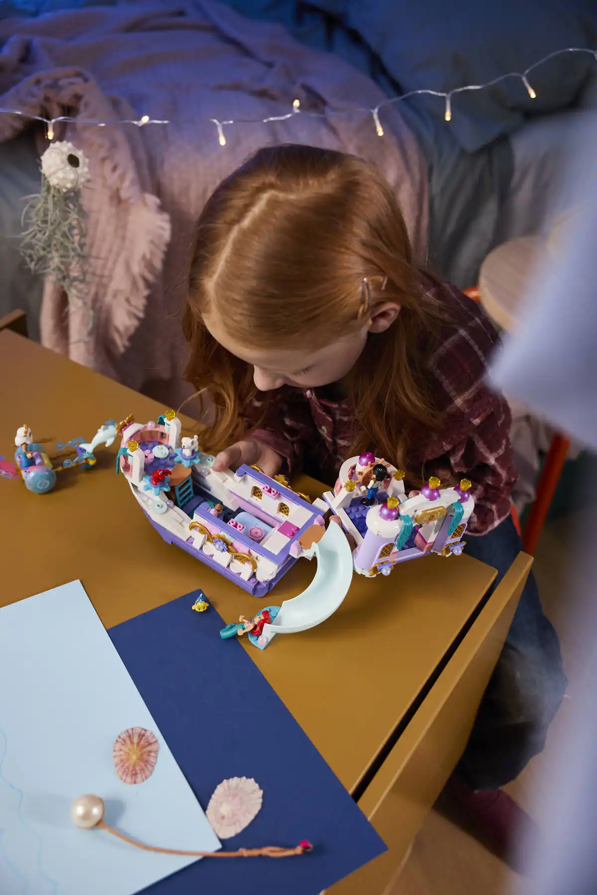 Zdjecie zestawu LEGO 43299 Disney Królewska łódź weselna Arielki 1