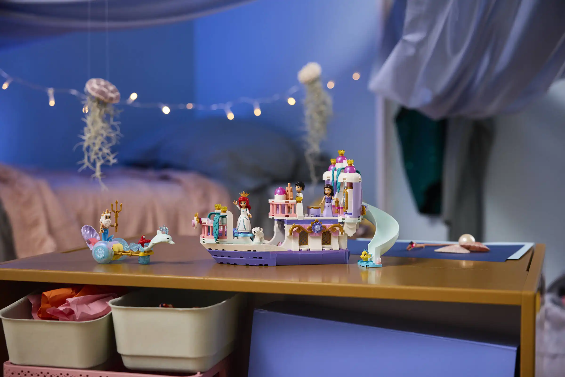 Zdjecie zestawu LEGO 43299 Disney Królewska łódź weselna Arielki 3