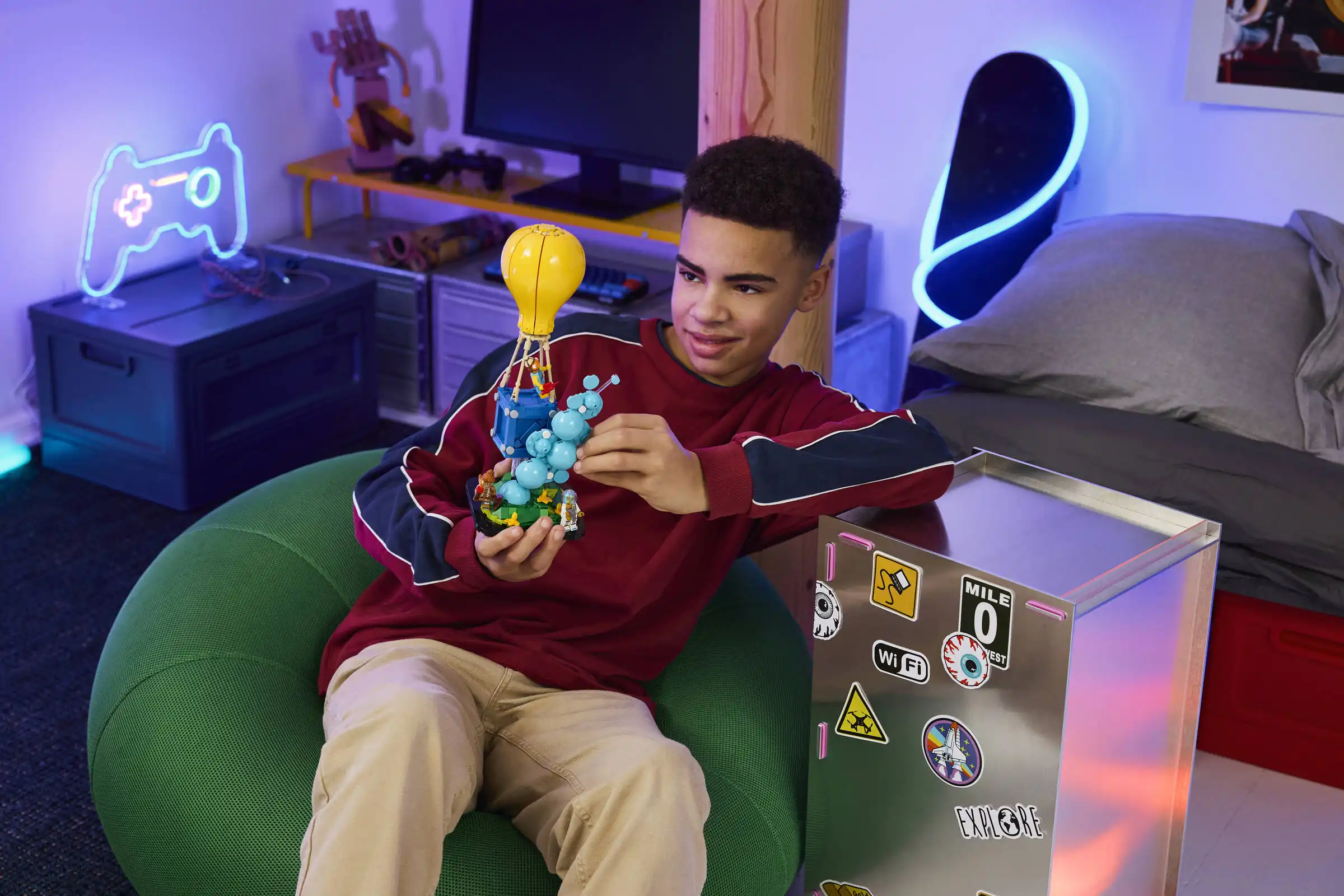 Zdjecie zestawu LEGO 77080 Fortnite Zrzut zaopatrzenia 1