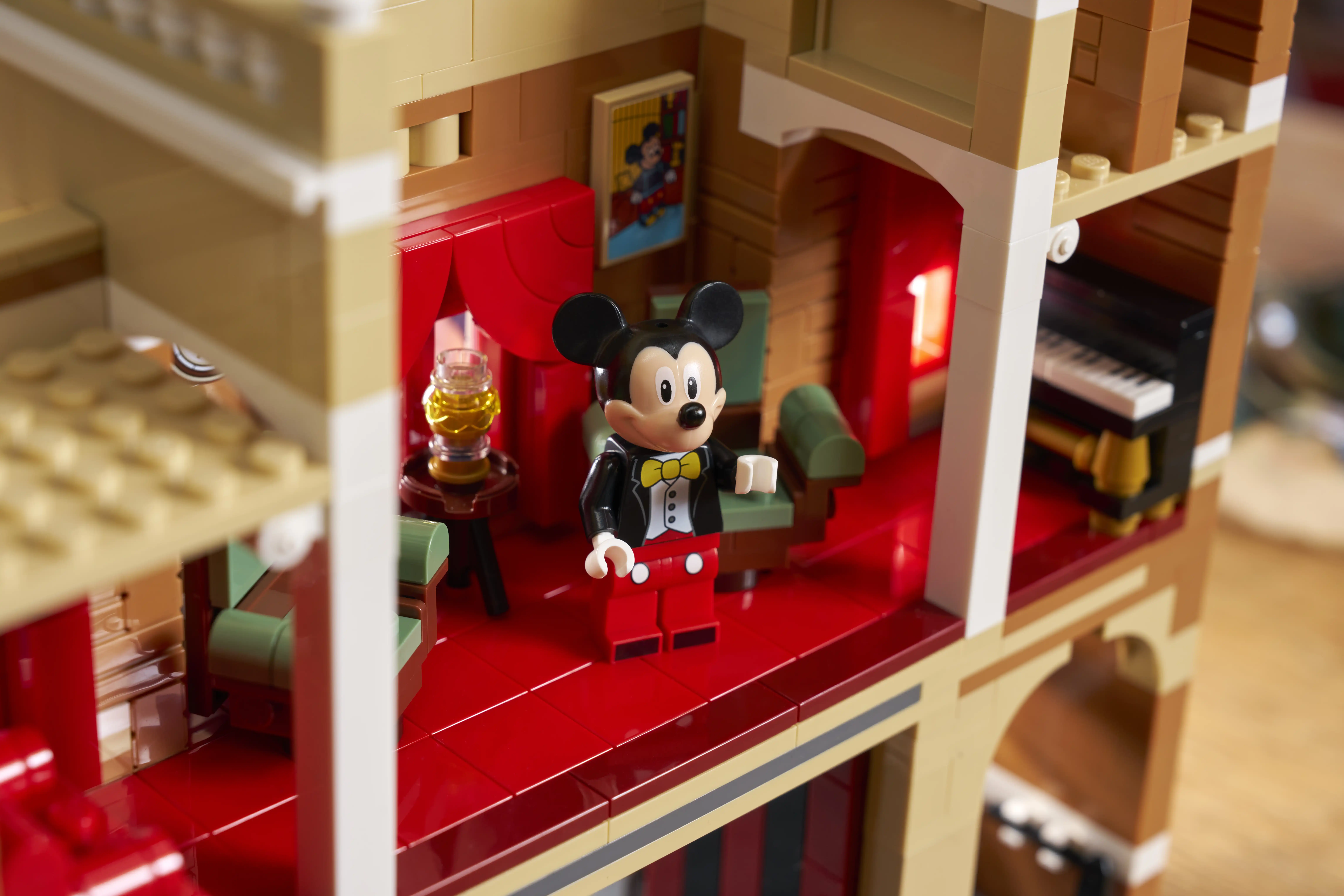 Zdjecie zestawu LEGO 43302 Disney Main Street, U.S.A. 3