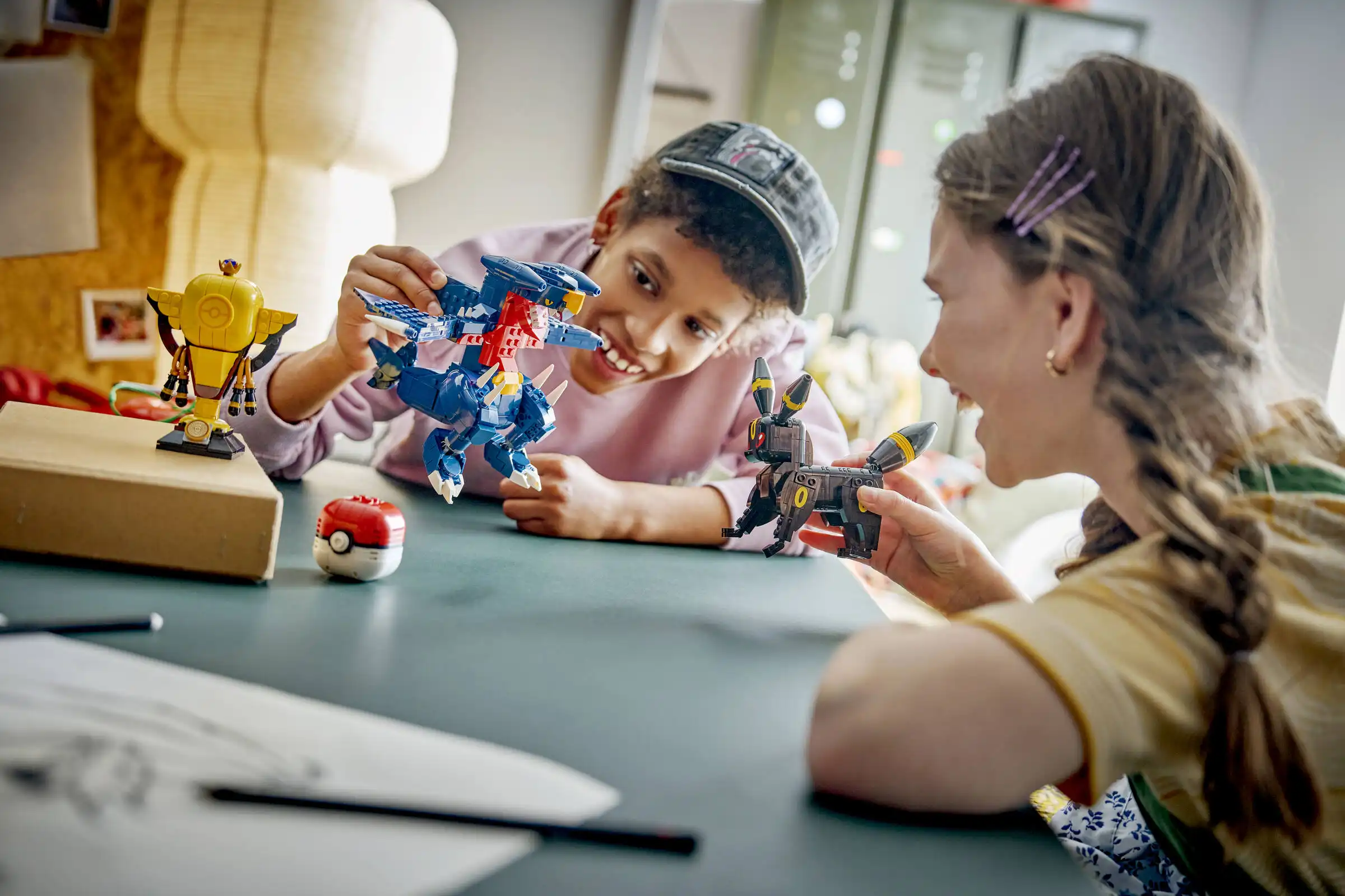 Zdjecie zestawu LEGO 72165  SMART Play™: Umbreon kontra Garchomp — walka o mistrzostwo 2