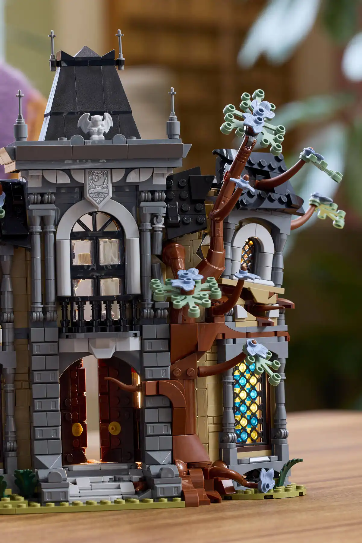 Zdjecie zestawu LEGO 11383 Icons Rezydencja burmistrzyni 3