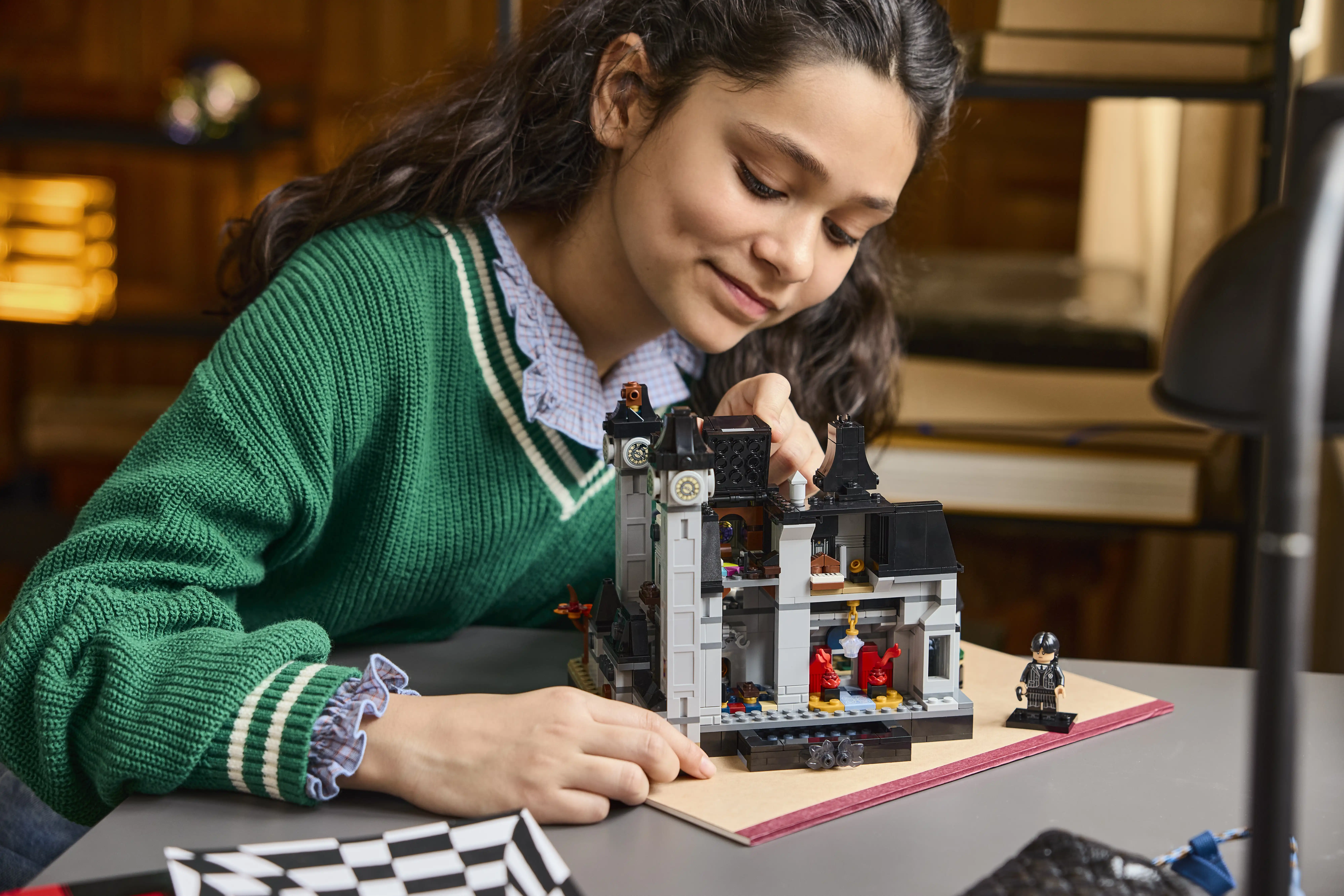 Zdjecie zestawu LEGO 76788 Wednesday Akademia Nevermore 1