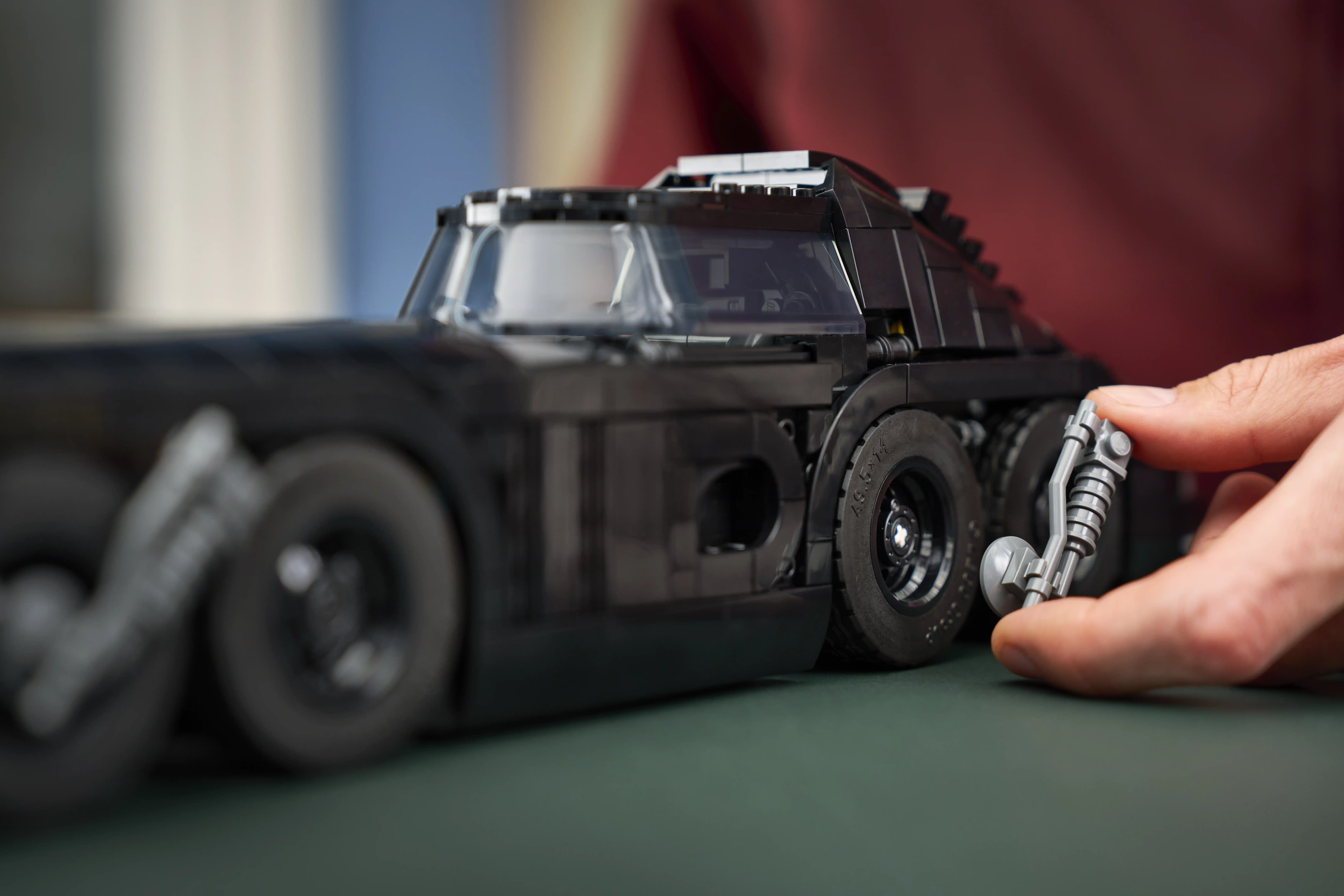 Zdjecie zestawu LEGO 76355 Batman Batmobil z filmu Powrót Batmana 4