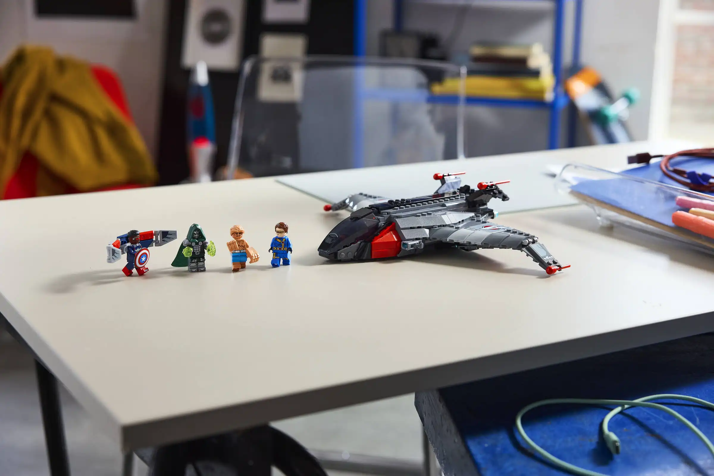 Zdjecie zestawu LEGO 76347 Marvel Avengers: Doomsday Quinjet 2
