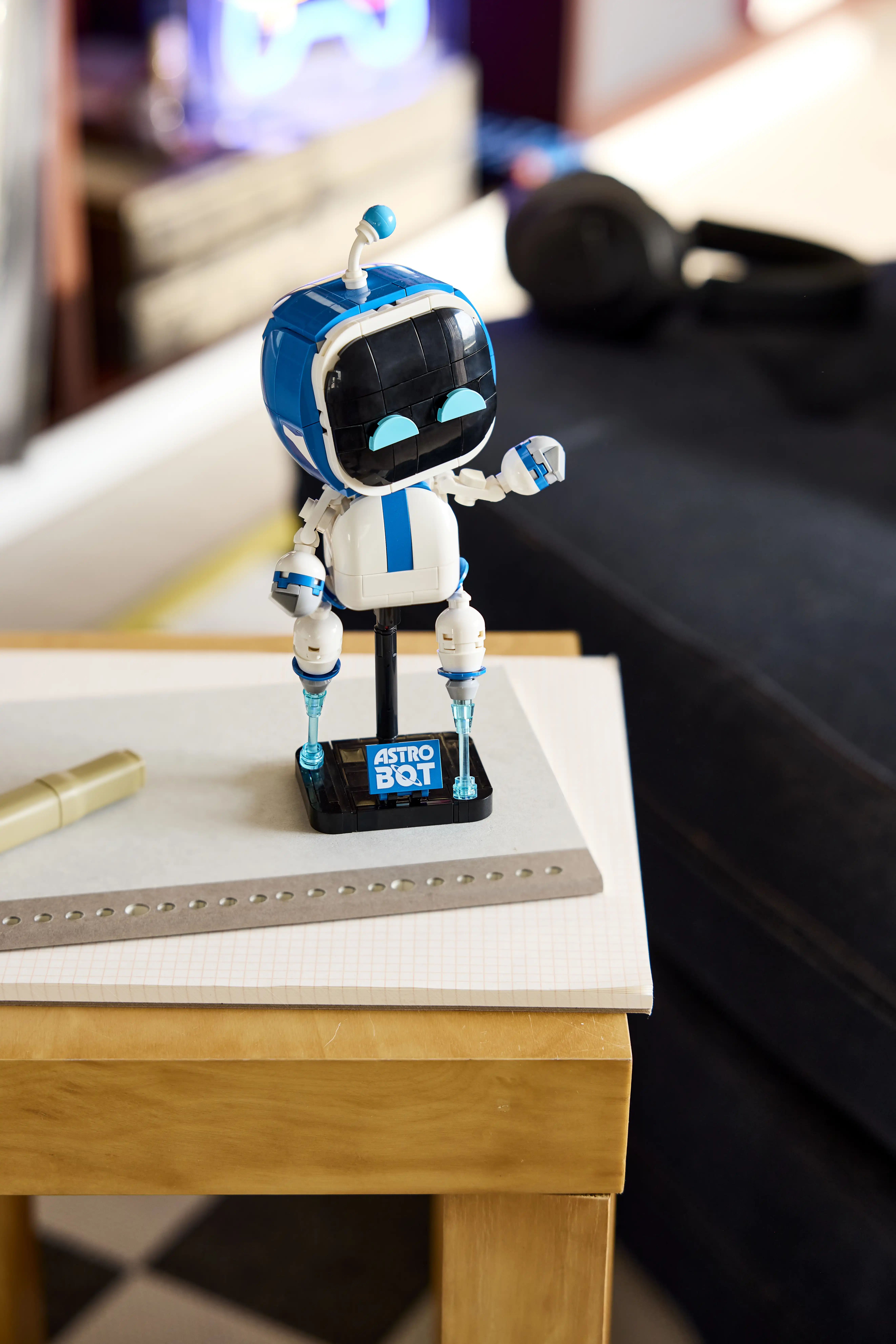 Zdjecie zestawu LEGO 40899 Inne Astro Bot™ 2