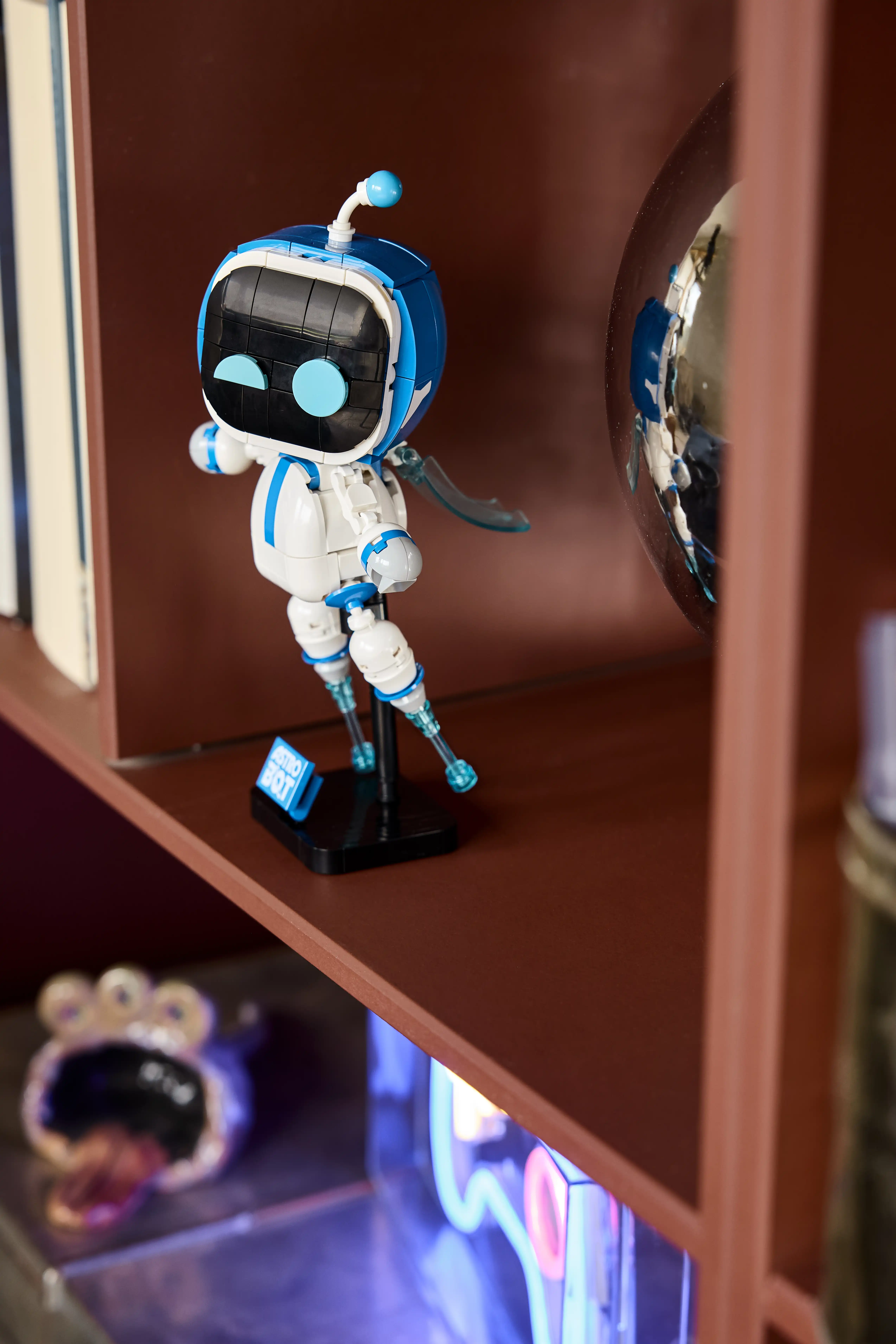 Zdjecie zestawu LEGO 40899 Inne Astro Bot™ 3