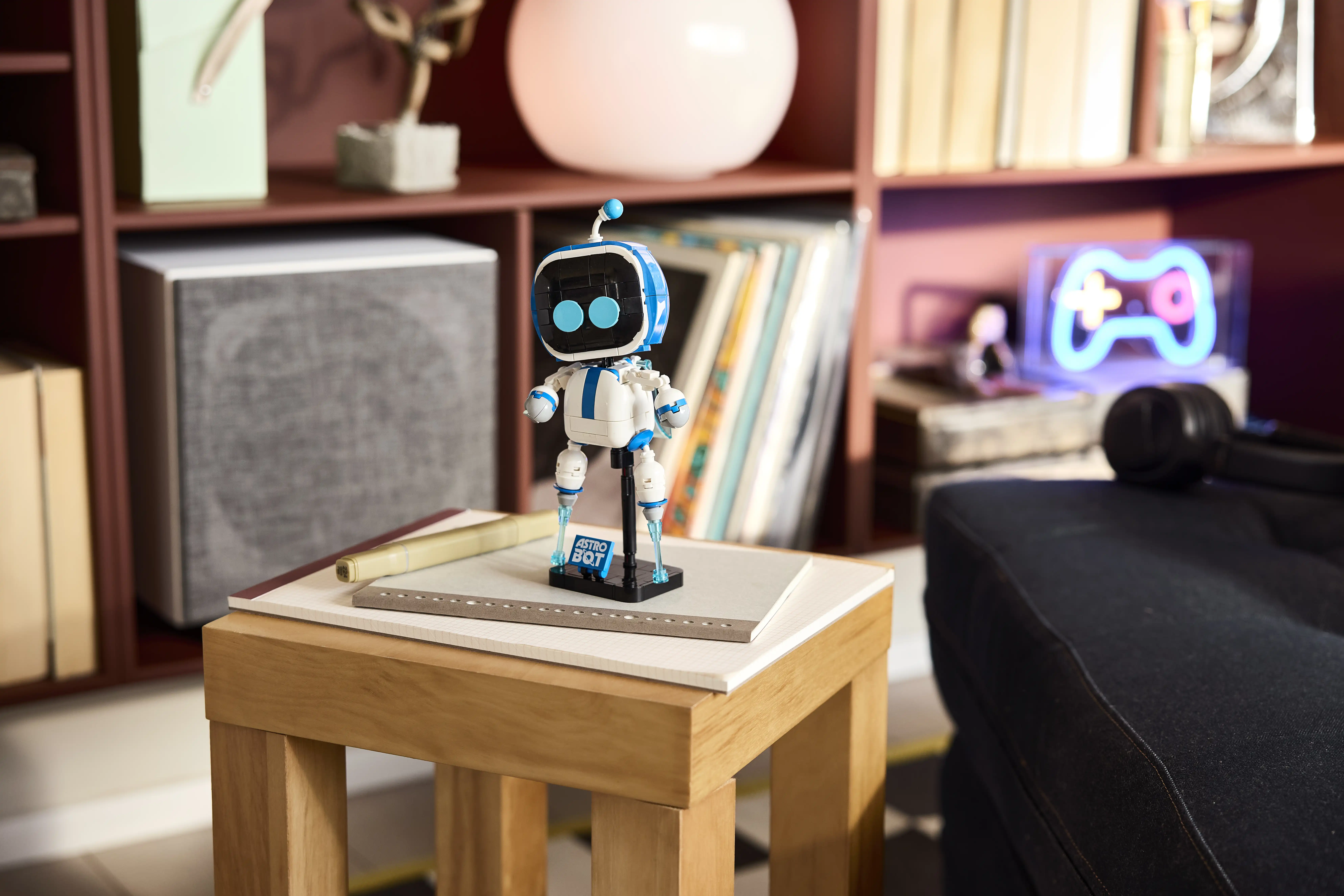 Zdjecie zestawu LEGO 40899 Inne Astro Bot™ 4