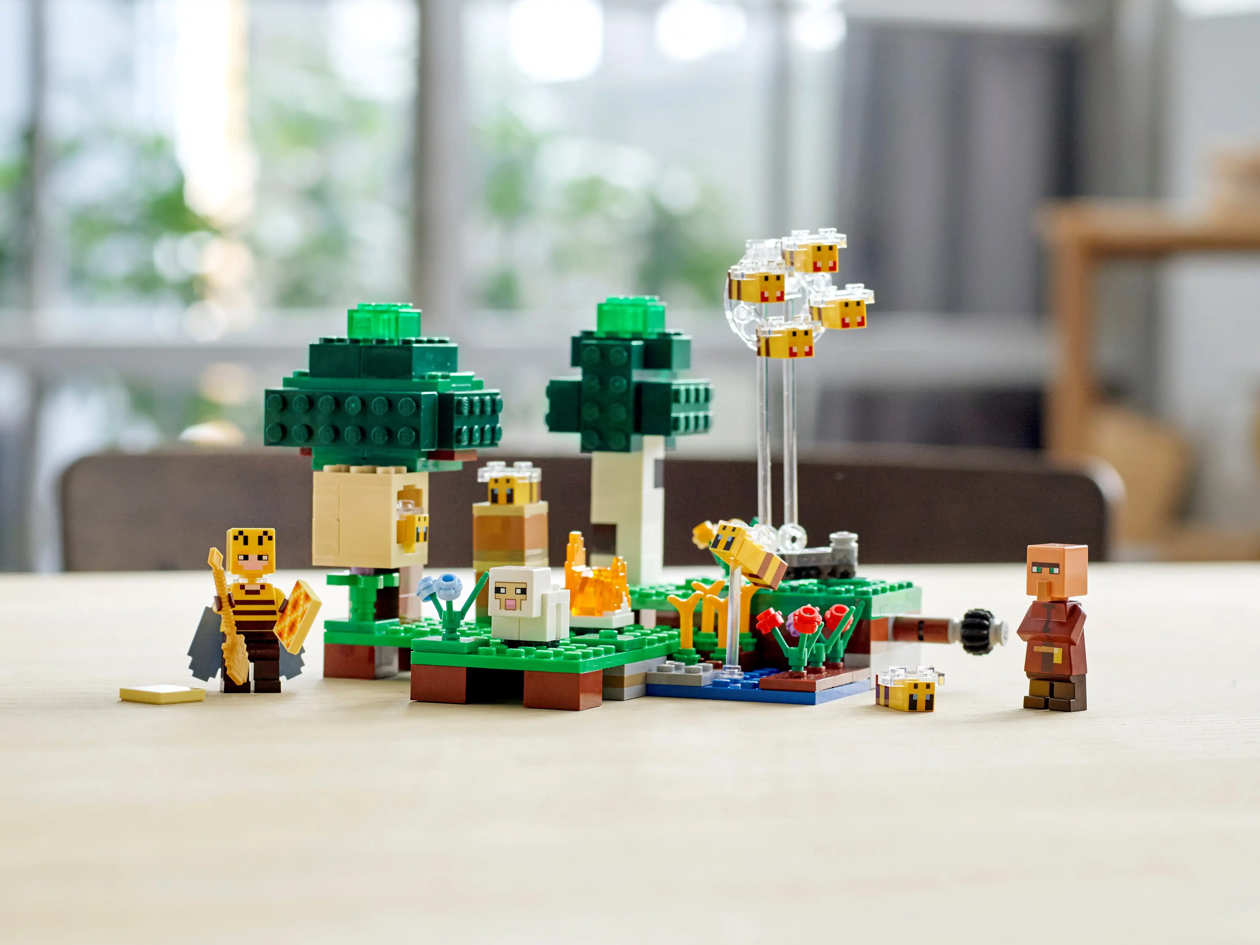 Zdjecie zestawu LEGO 21165 Minecraft Pasieka 3
