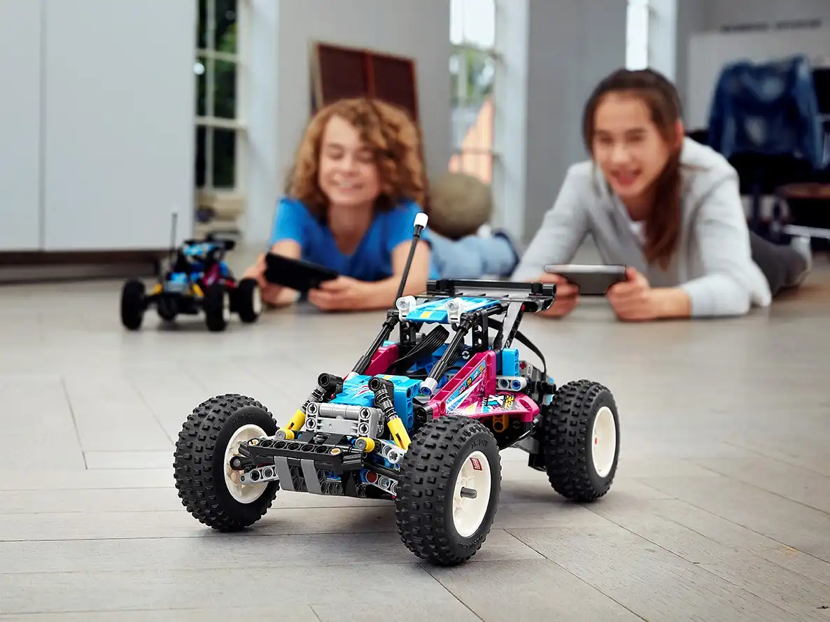 Zdjecie zestawu LEGO 42124 Technic Łazik terenowy 2