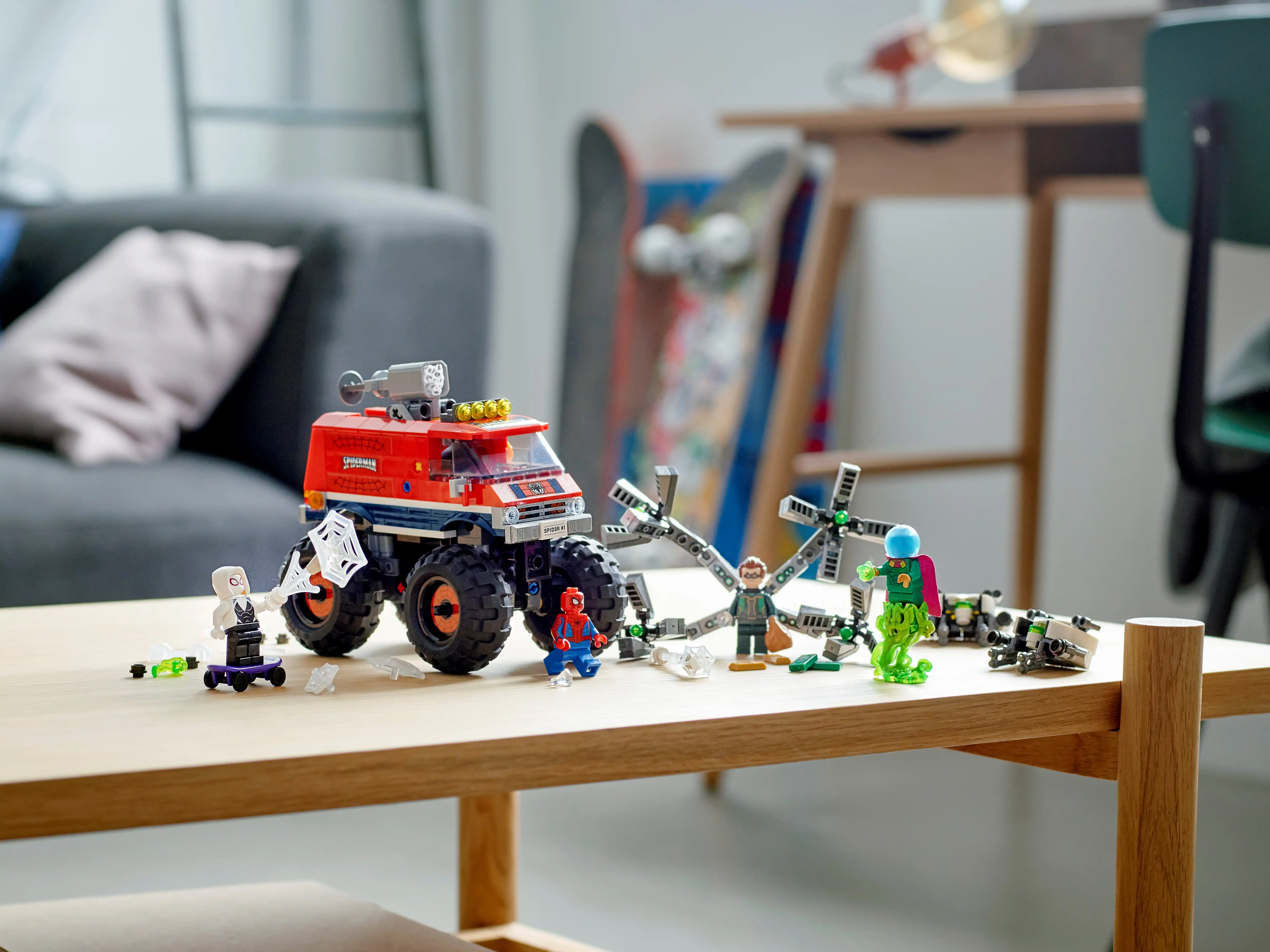 Zdjecie zestawu LEGO 76174 Spider-Man Monster truck Spider-Mana kontra Mysterio 2
