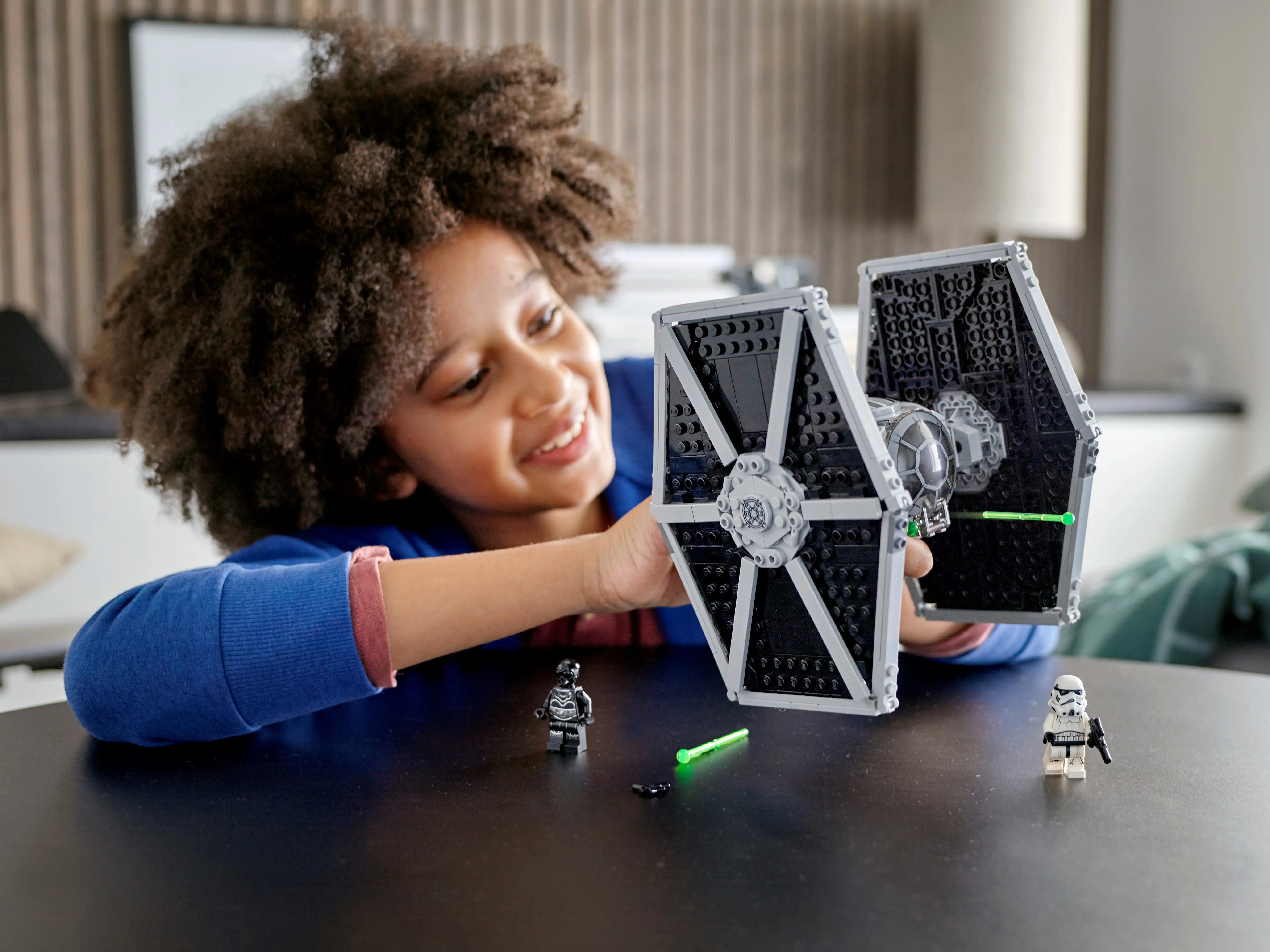 Zdjecie zestawu LEGO 75300 Star Wars Imperialny myśliwiec TIE™ 4