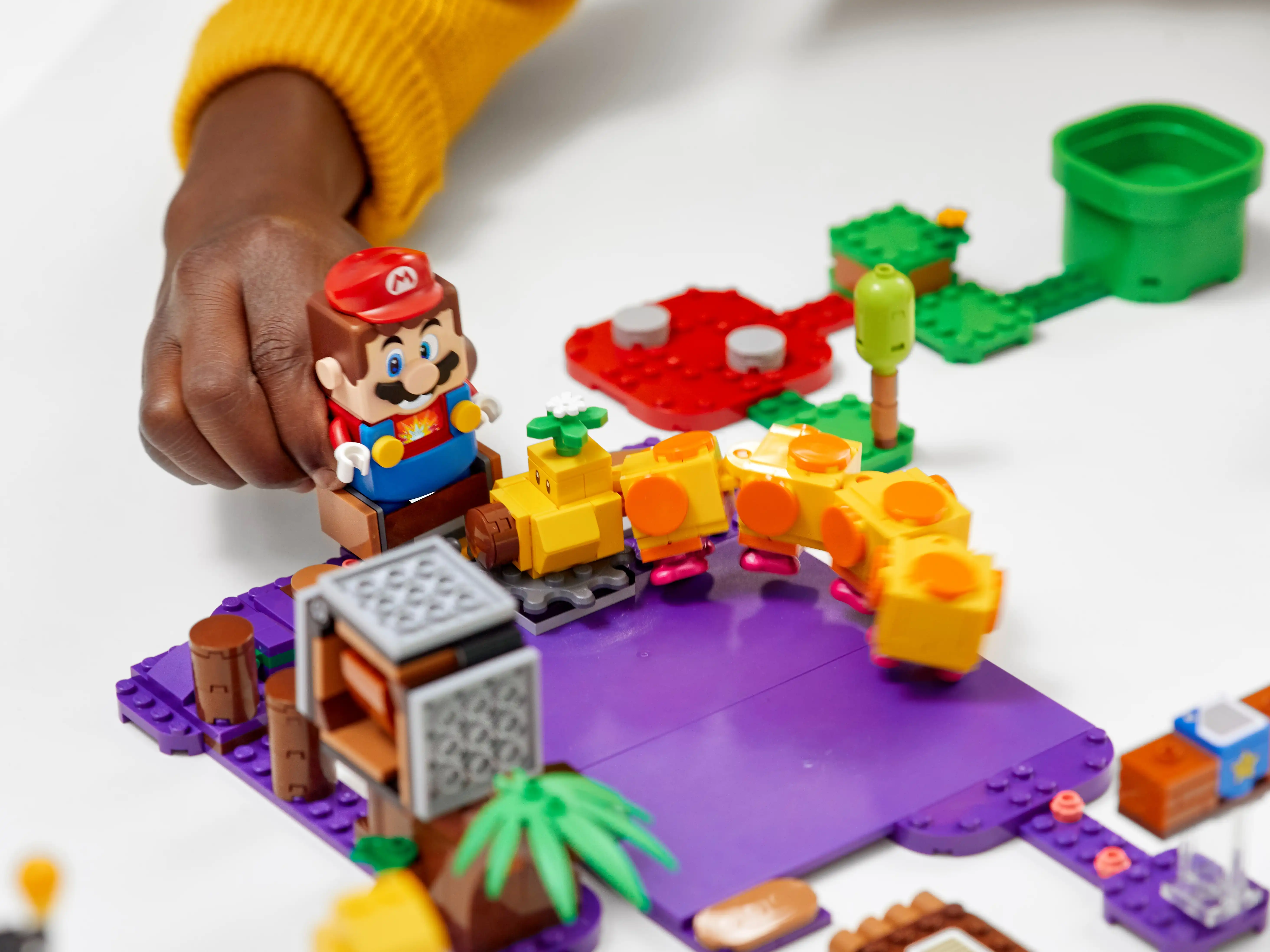 Zdjecie zestawu LEGO 71383 Super Mario Trujące bagno Wigglera - zestaw dodatkowy 4