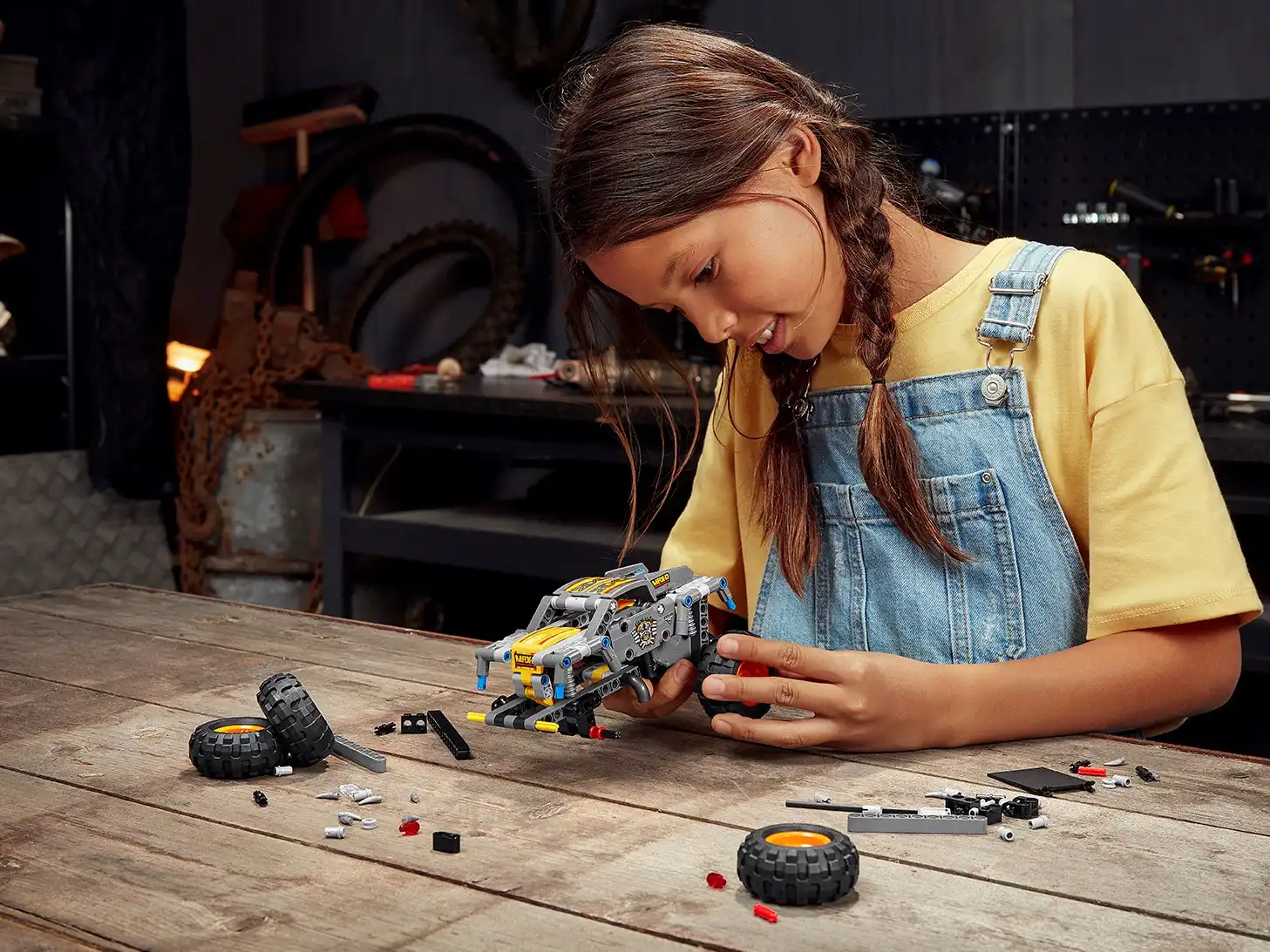 Zdjecie zestawu LEGO 42119 Technic Monster Jam® Max-D® 2