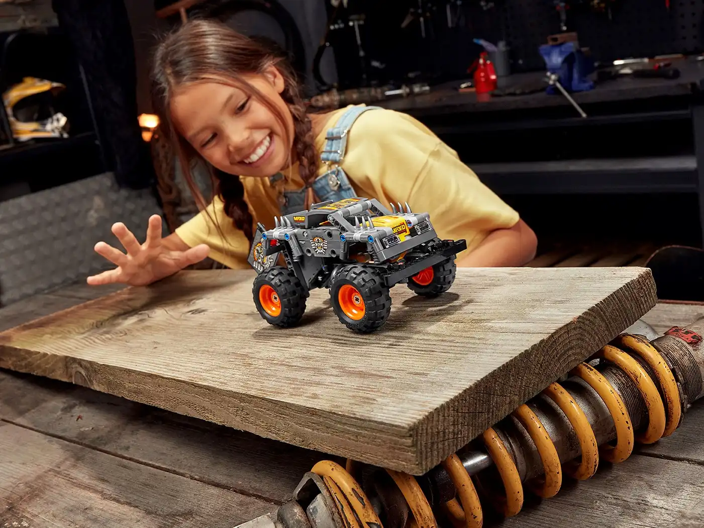 Zdjecie zestawu LEGO 42119 Technic Monster Jam® Max-D® 4