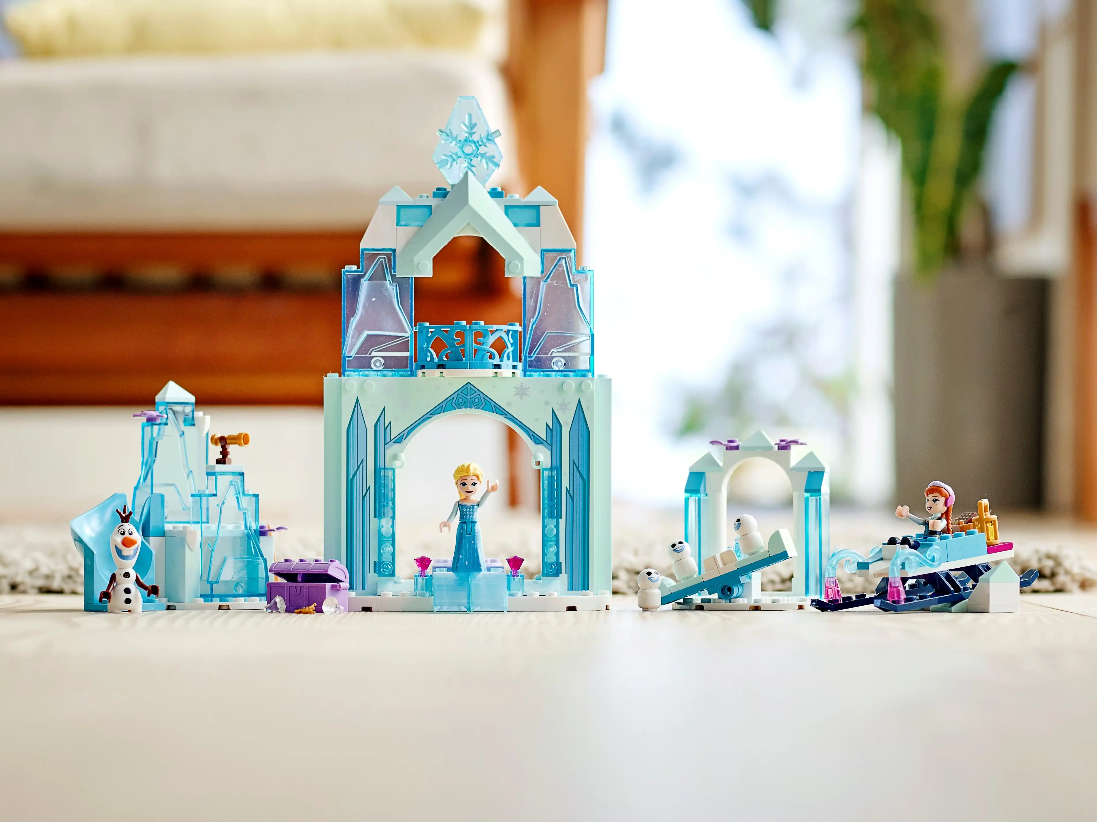 Zdjecie zestawu LEGO 43194 Disney Lodowa kraina czarów Anny i Elsy 2